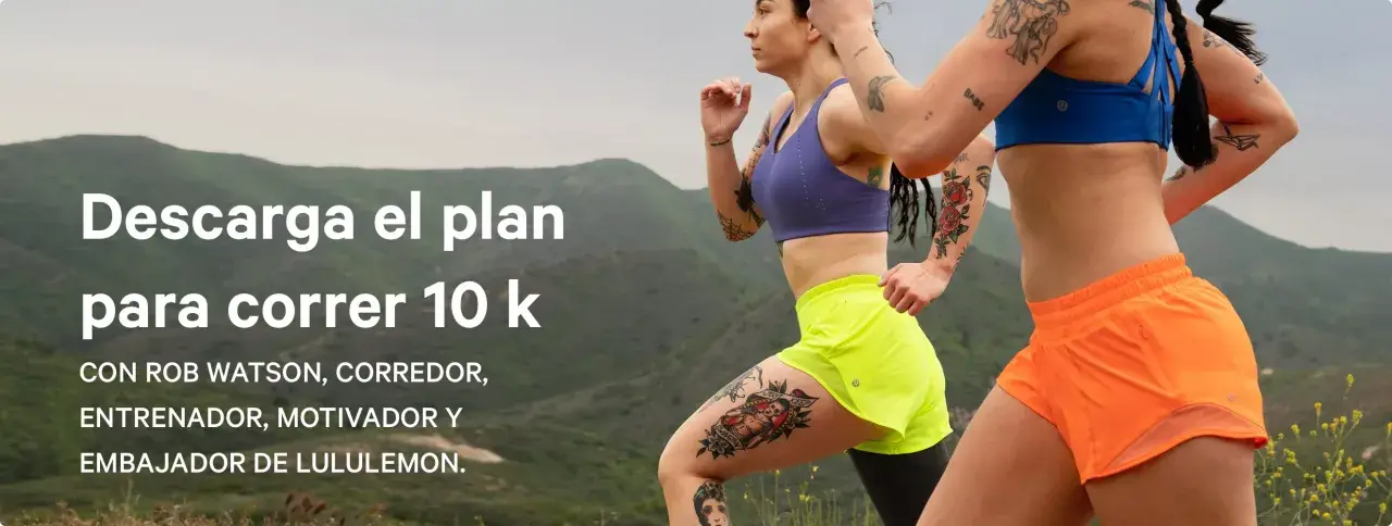Dos corredoras con tatuajes entrenan para un plan de 10 km. Rob Watson, corredor y entrenador, ofrece su guía.