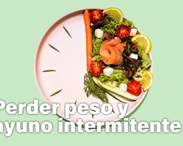 Plato con ensalada y salmón, simulando un reloj. Texto: "Perder peso y ayuno intermitente".