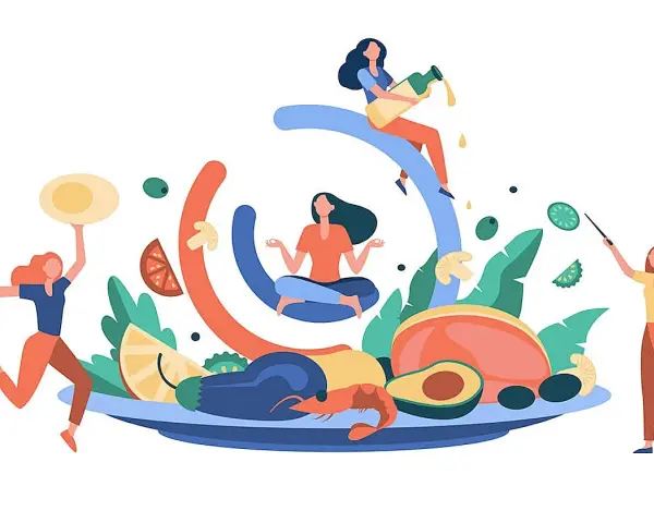 Mujeres meditando y preparando una dieta para perder peso con alimentos saludables como aguacate, gambas y verduras.