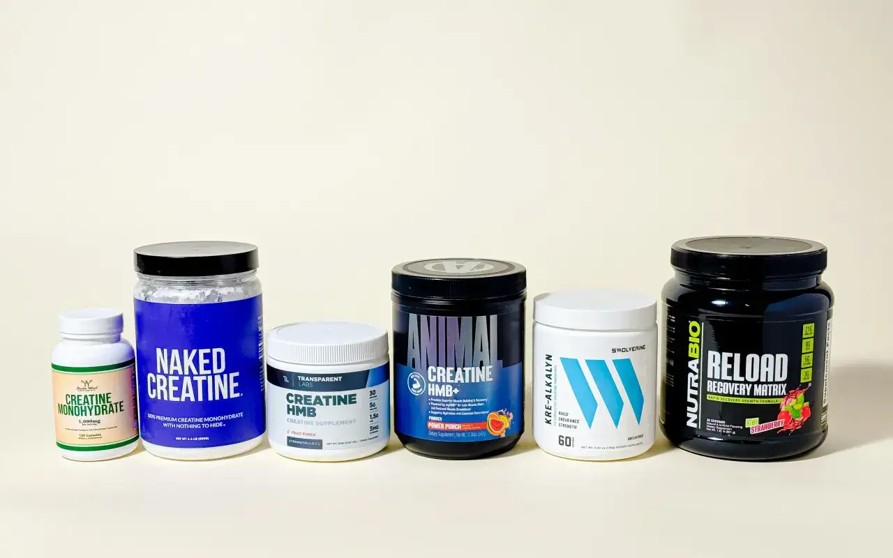 Varias marcas de suplementos de creatina para que sirve, incluyendo monohidrato y HMB, para potenciar el rendimiento y la recuperación muscular.